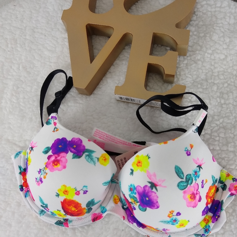 Pink Victoria's Secret Lightly Lined white…